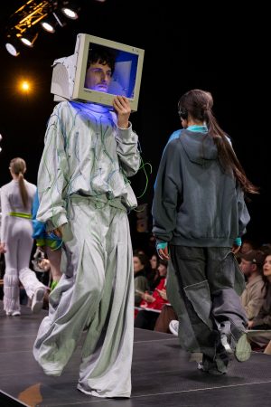 Fotografka-Tetiana Pidipryhora-poaz-dyplomowy